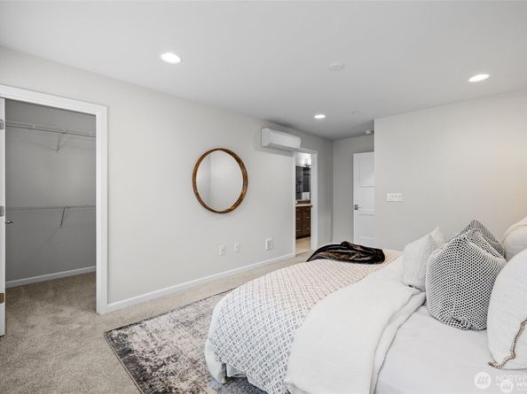 7629 NE 122nd Court 7, Kirkland WA 98034
