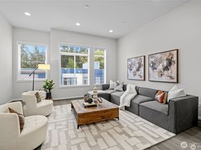 7629 NE 122nd Court 7, Kirkland WA 98034