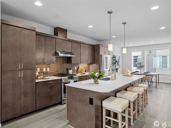 7629 NE 122nd Court 7, Kirkland WA 98034