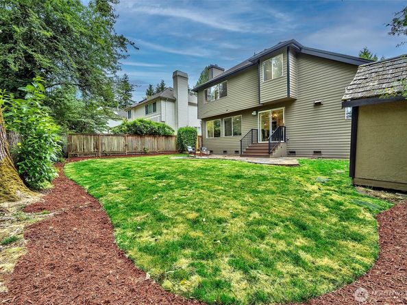 5044 157th Court NE, Redmond WA 98052