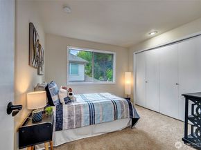 5044 157th Court NE, Redmond WA 98052