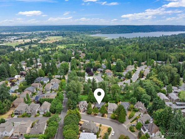 5044 157th Court NE, Redmond WA 98052