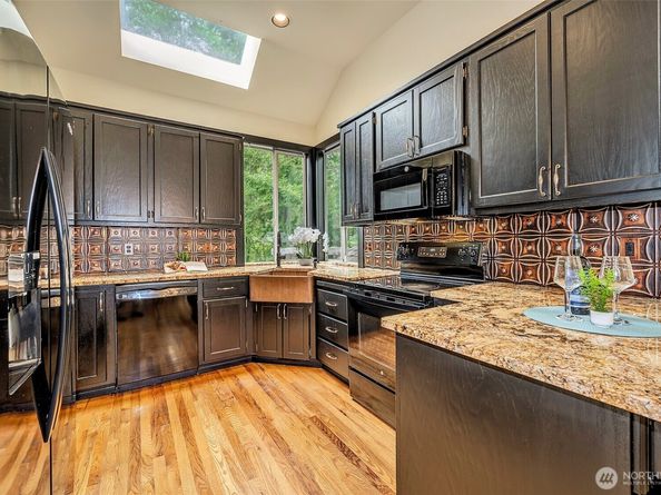 5044 157th Court NE, Redmond WA 98052