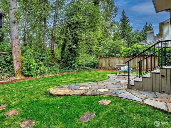 5044 157th Court NE, Redmond WA 98052