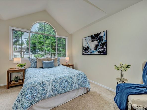 5044 157th Court NE, Redmond WA 98052