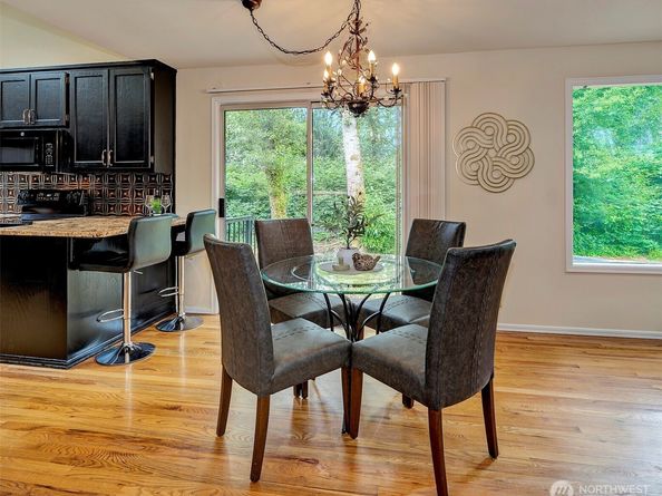 5044 157th Court NE, Redmond WA 98052