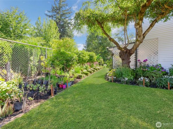 747 37th Street SE 9A, Auburn WA 98002
