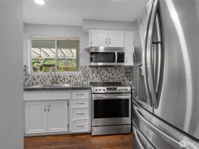 747 37th Street SE 9A, Auburn WA 98002