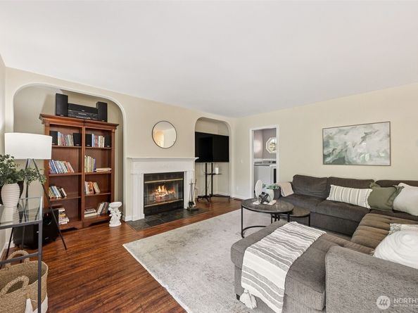 16653 178th Avenue NE, Woodinville WA 98072