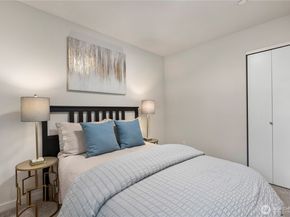 105 C NW 39th Street, Seattle WA 98107