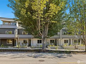 105 C NW 39th Street, Seattle WA 98107