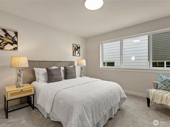 105 C NW 39th Street, Seattle WA 98107