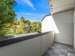 105 C NW 39th Street, Seattle WA 98107