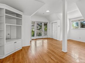 13008 132nd Avenue NE, Kirkland WA 98034