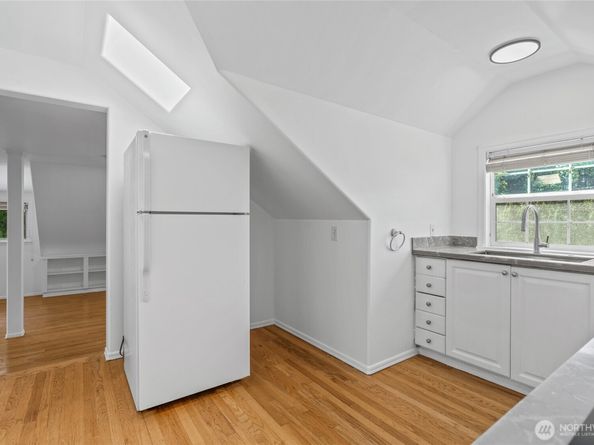 13008 132nd Avenue NE, Kirkland WA 98034