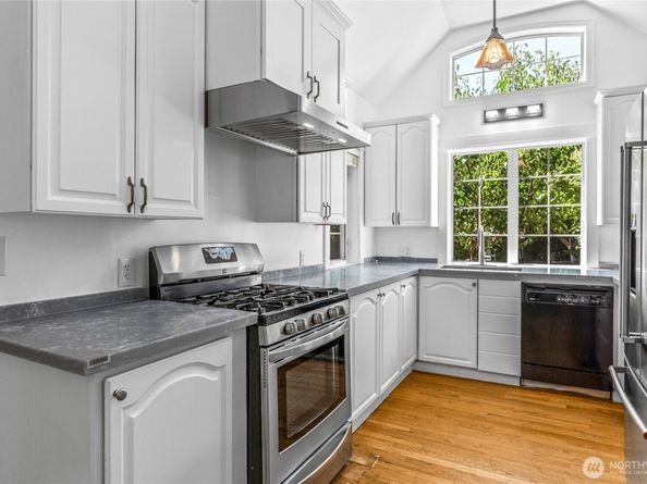 13008 132nd Avenue NE, Kirkland WA 98034