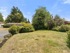 22720 90th Avenue W, Edmonds WA 98026