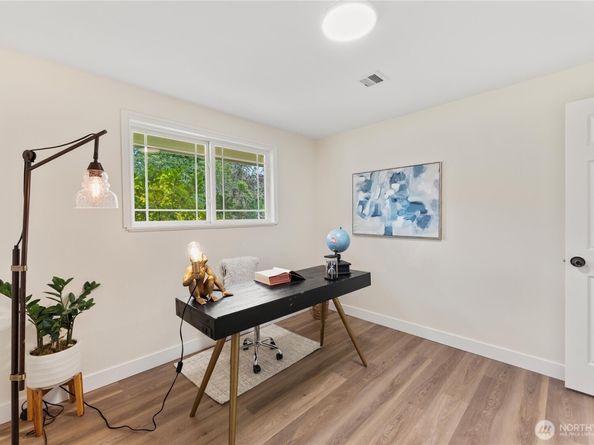 22720 90th Avenue W, Edmonds WA 98026