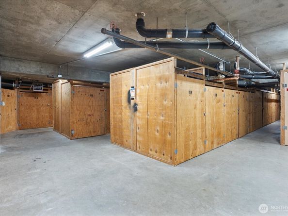 1415 2nd Avenue NE 1801, Seattle WA 98101