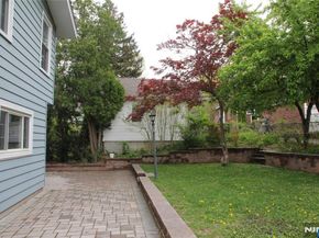 586 Hillside Street, Ridgefield NJ 07657