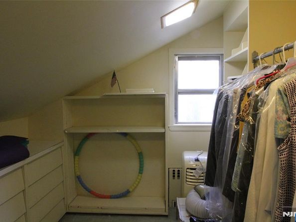 586 Hillside Street, Ridgefield NJ 07657