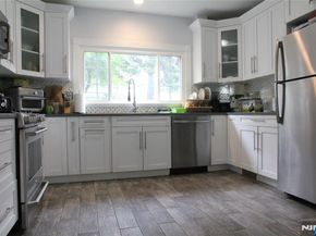 586 Hillside Street, Ridgefield NJ 07657