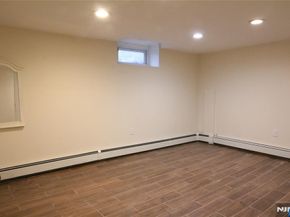 586 Hillside Street, Ridgefield NJ 07657