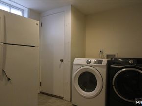 586 Hillside Street, Ridgefield NJ 07657