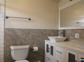 586 Hillside Street, Ridgefield NJ 07657
