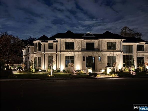 645 Summit Street, Englewood Cliffs NJ 07632