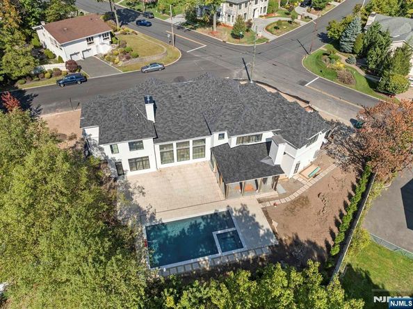 645 Summit Street, Englewood Cliffs NJ 07632