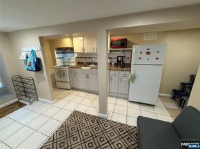 165 Lincoln Street, Jersey City NJ 07307