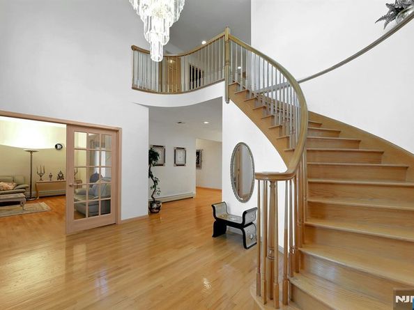 480 Morse Avenue, Ridgefield NJ 07657