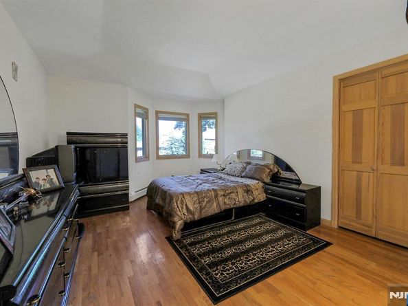 480 Morse Avenue, Ridgefield NJ 07657