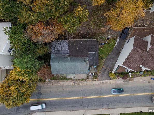 1106-1108 River Road, Edgewater NJ 07070