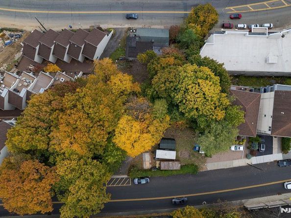 1106-1108 River Road, Edgewater NJ 07070