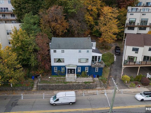 1106-1108 River Road, Edgewater NJ 07070