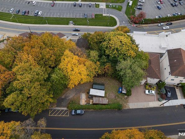 1106-1108 River Road, Edgewater NJ 07070