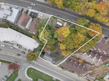 1106-1108 River Road