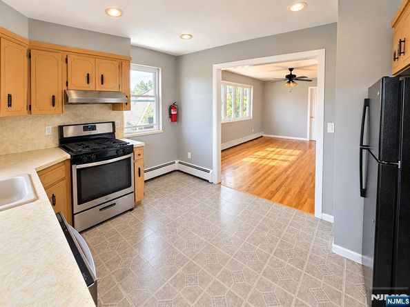 257 Desoto Place, Cliffside Park NJ 07010