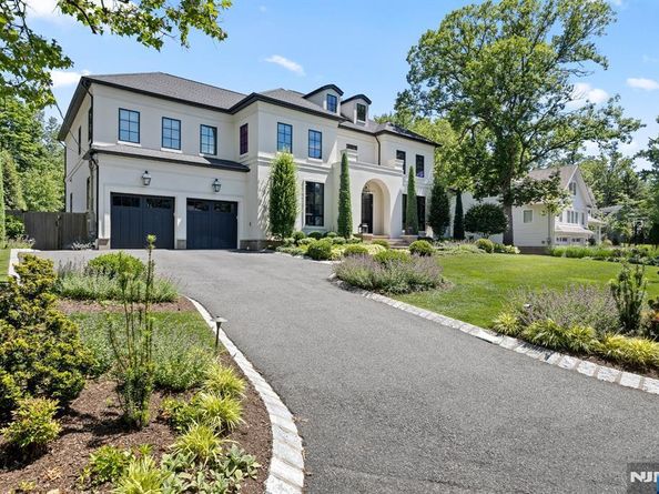 409 Whitewood Road, Englewood NJ 07631