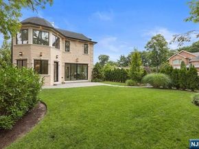 111 Demarest Avenue, Englewood Cliffs NJ 07632