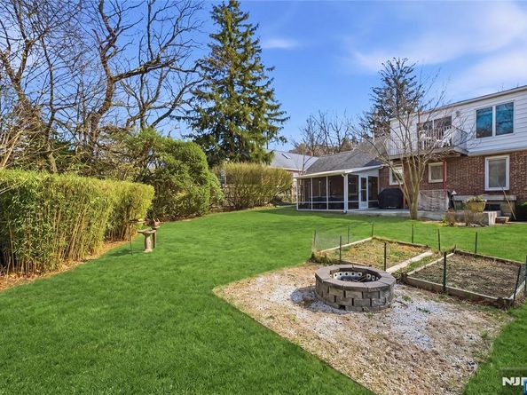 453 Fort Lee Road, Leonia NJ 07605