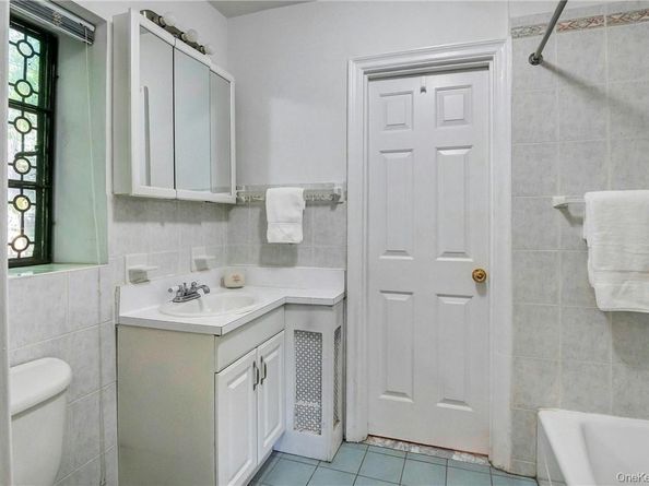 915 Wynnewood Road G2, Pelham NY 10803