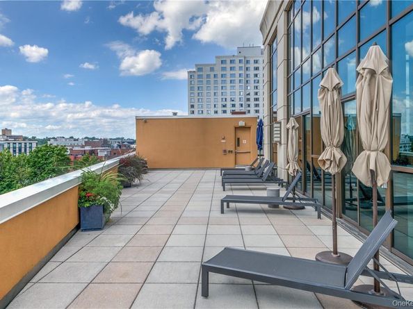 175 Huguenot Street 1607, New Rochelle NY 10801