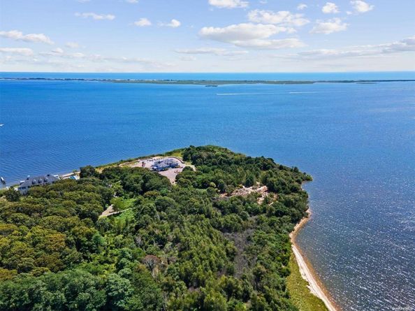 48 S Old Neck Road, Center Moriches NY 11934