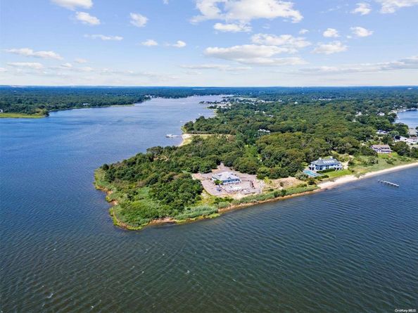 48 S Old Neck Road, Center Moriches NY 11934