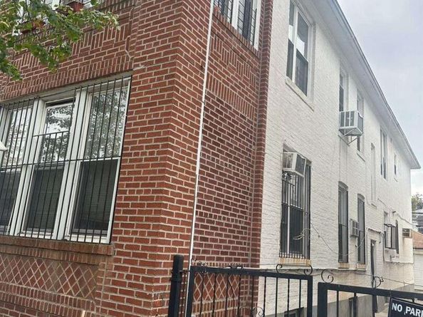 860 44th Street, Brooklyn NY 11220