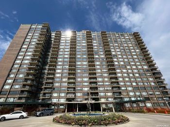 166-25 Powells Cove Boulevard