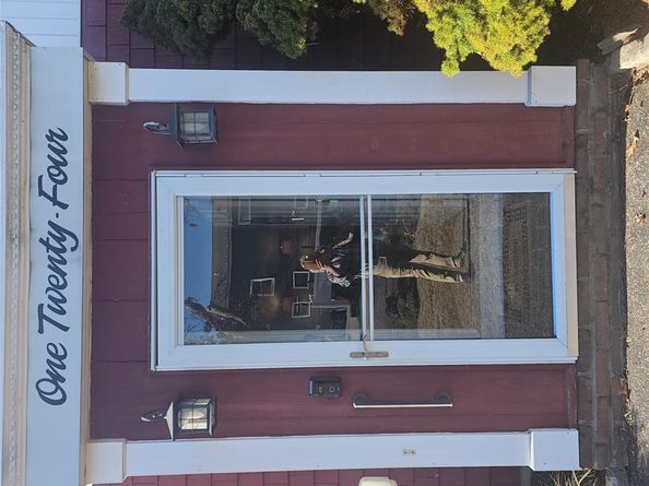124 Mayhew Avenue, Babylon NY 11702